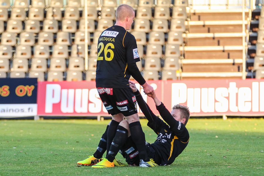 6.10.2013 - (FC Honka-KuPS)