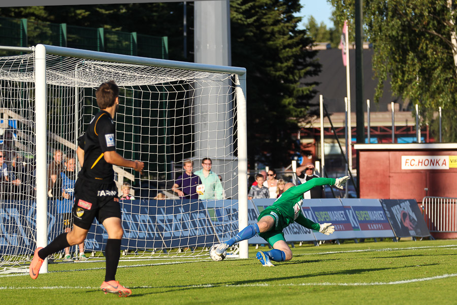 25.8.2013 - (FC Honka-VPS)