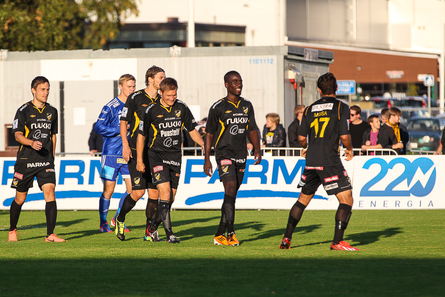 13.9.2013 - (FC Honka-RoPS)