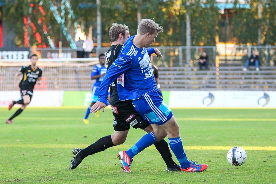 13.9.2013 - (FC Honka-RoPS)