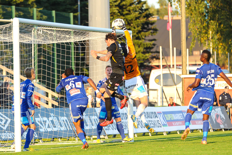 13.9.2013 - (FC Honka-RoPS)