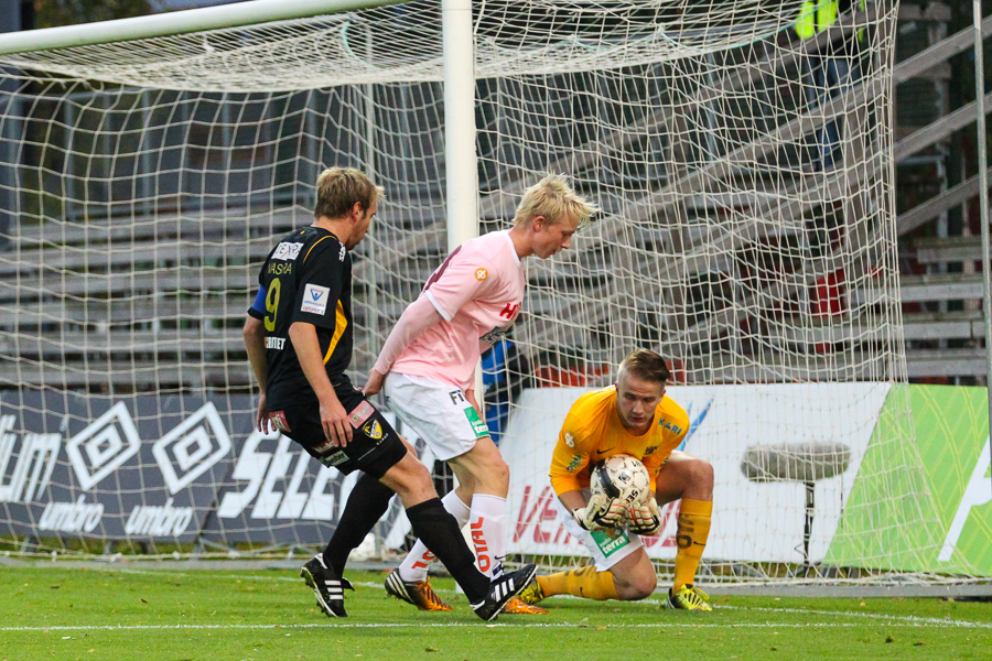 22.9.2013 - (FC Honka-JJK)