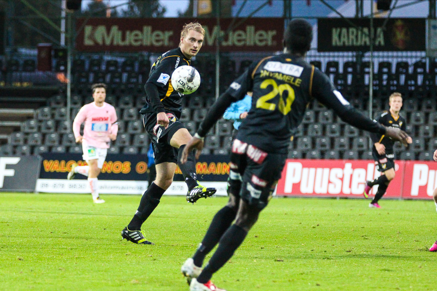 22.9.2013 - (FC Honka-JJK)