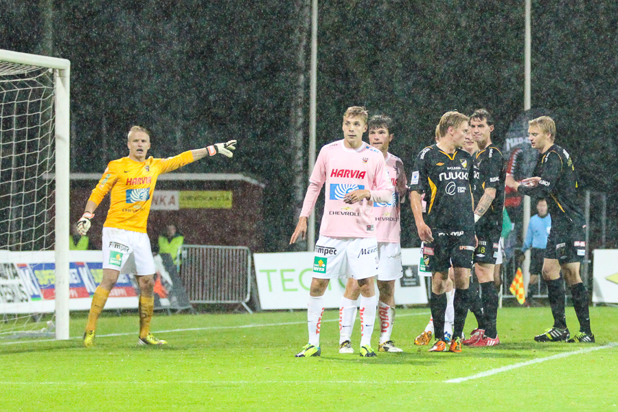 22.9.2013 - (FC Honka-JJK)