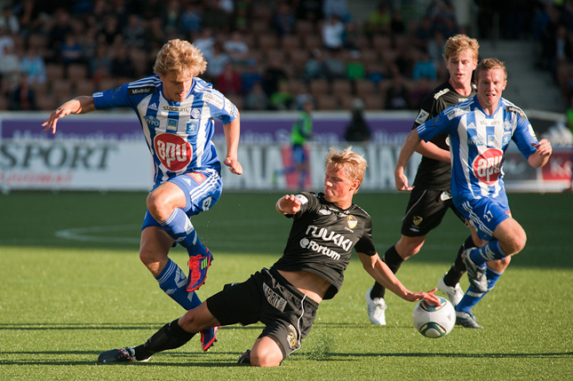 12.8.2011 - (HJK-FC Honka)