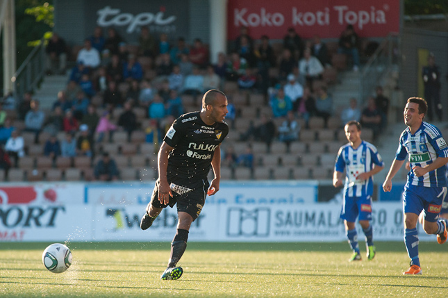 12.8.2011 - (HJK-FC Honka)