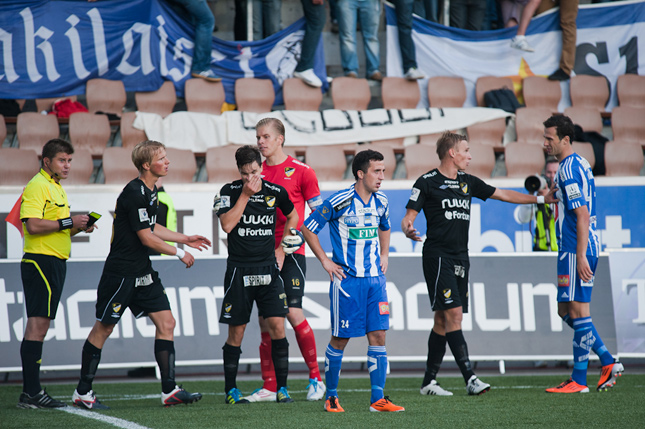 12.8.2011 - (HJK-FC Honka)