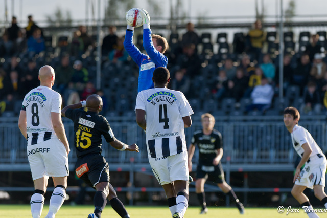 23.5.2011 - (FC Honka-TPS)