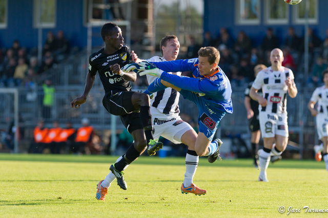 23.5.2011 - (FC Honka-TPS)