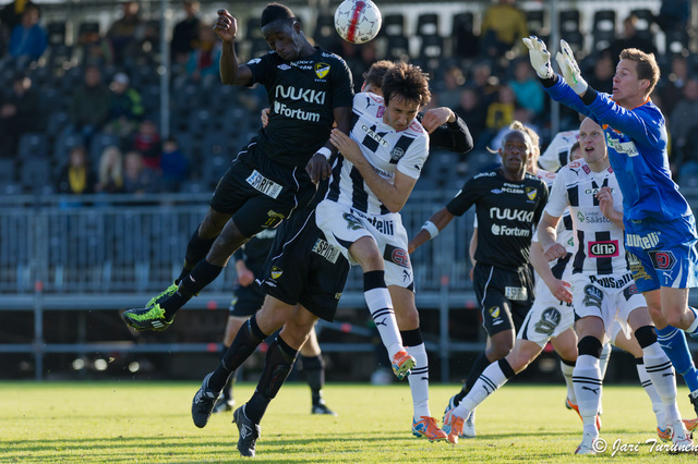 23.5.2011 - (FC Honka-TPS)