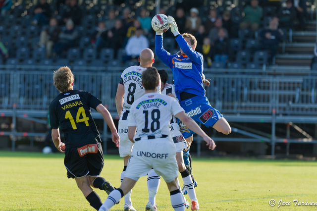 23.5.2011 - (FC Honka-TPS)