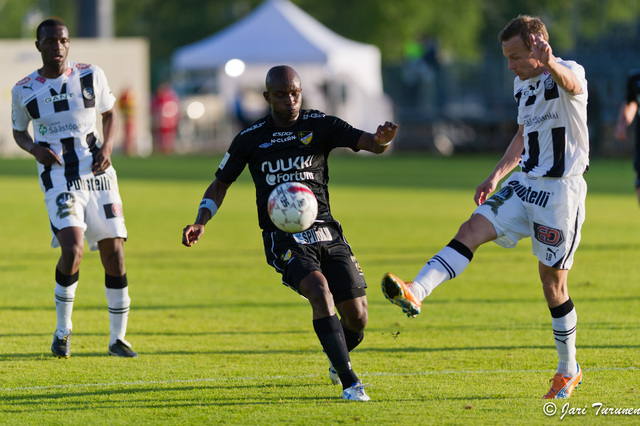 23.5.2011 - (FC Honka-TPS)