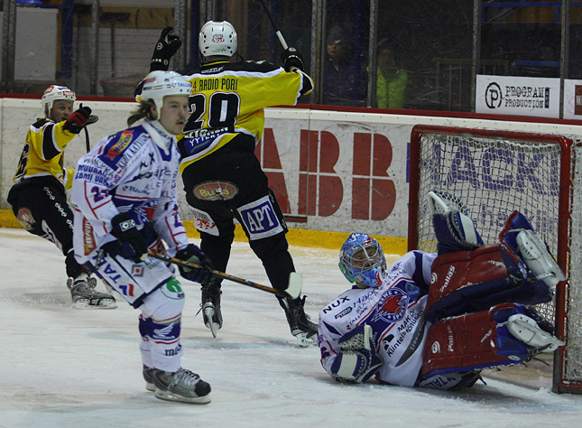 20.3.2010 - (Kärpät-Bewe)