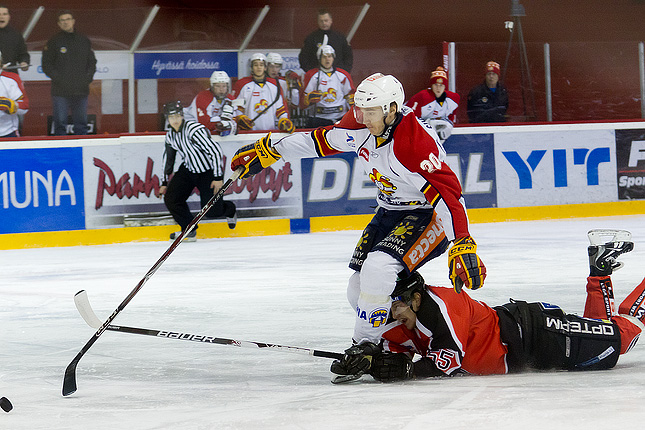 15.12.2010 - (Ässät A-Jokerit A)