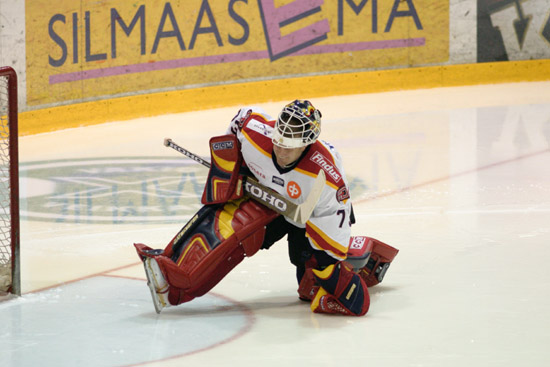 2.10.2004 - (Ässät-Jokerit)