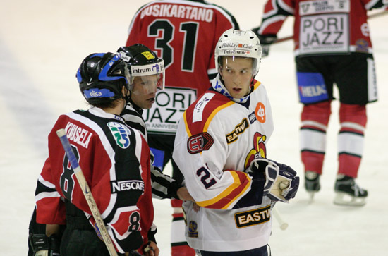 2.10.2004 - (Ässät-Jokerit)