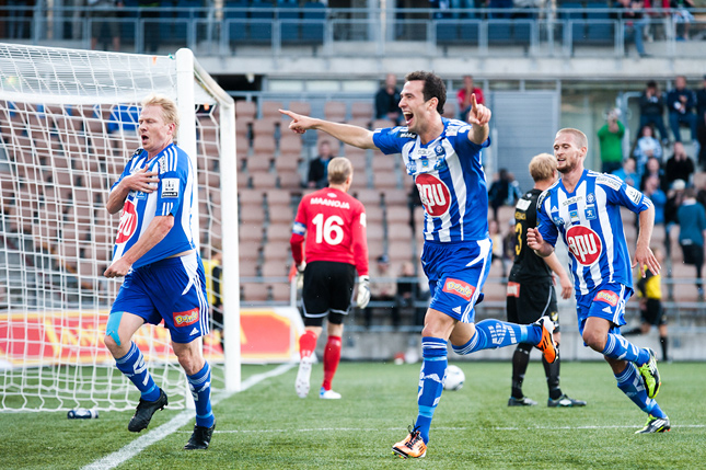 12.8.2011 - (HJK-FC Honka)