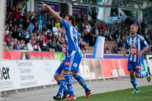 12.8.2011 - (HJK-FC Honka)