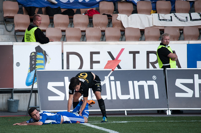 12.8.2011 - (HJK-FC Honka)
