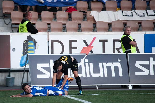 12.8.2011 - (HJK-FC Honka)