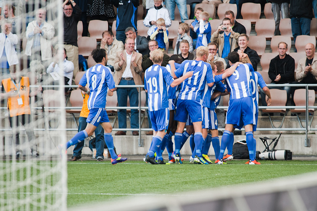 18.8.2011 - (HJK-Schalke 04)