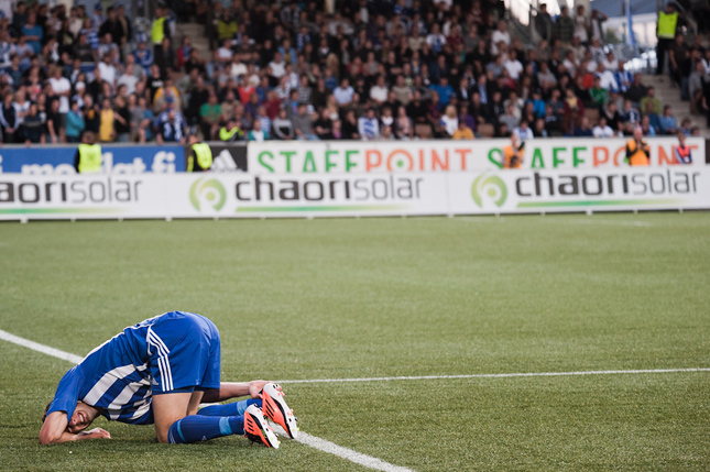 18.8.2011 - (HJK-Schalke 04)