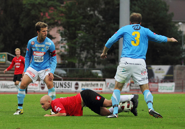 22.8.2011 - (FC PoPa-HIFK )