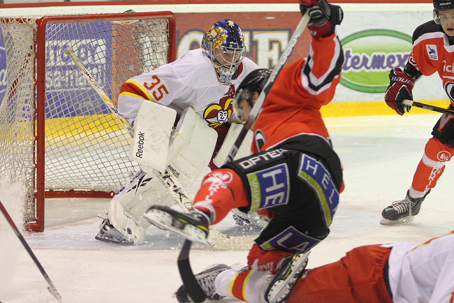 8.10.2011 - (Ässät A-Jokerit A)