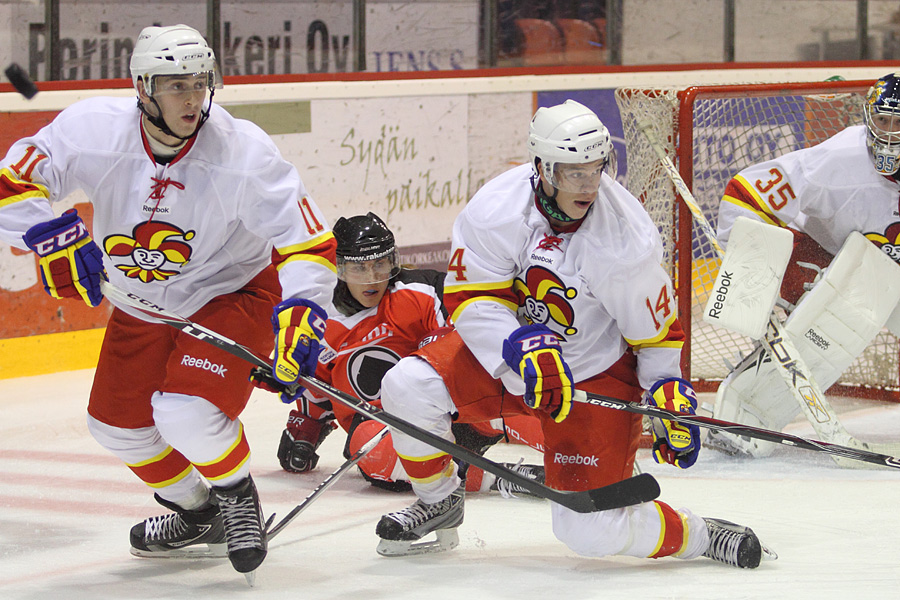 8.10.2011 - (Ässät A-Jokerit A)