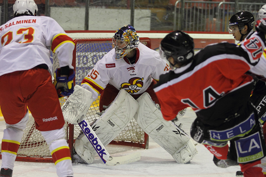 18.1.2012 - (Ässät A-Jokerit A)