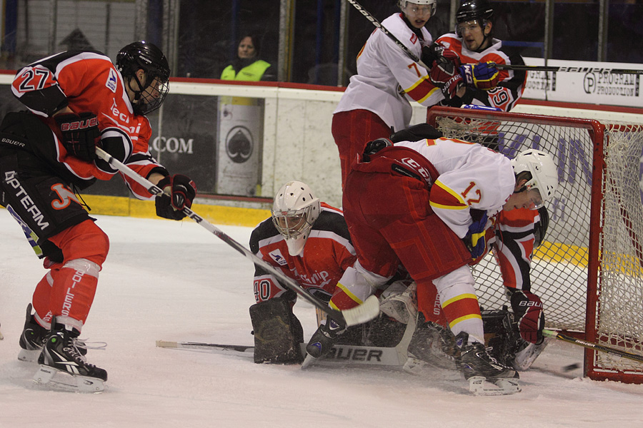 18.1.2012 - (Ässät A-Jokerit A)