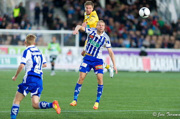 15.4.2012 - (HJK-IFK Mariehamn)