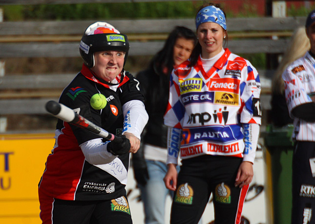 28.5.2010 - (Pesäkarhut N-Valo N)