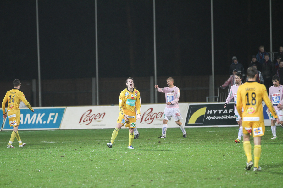 1.10.2012 - (JJK-IFK Mariehamn)