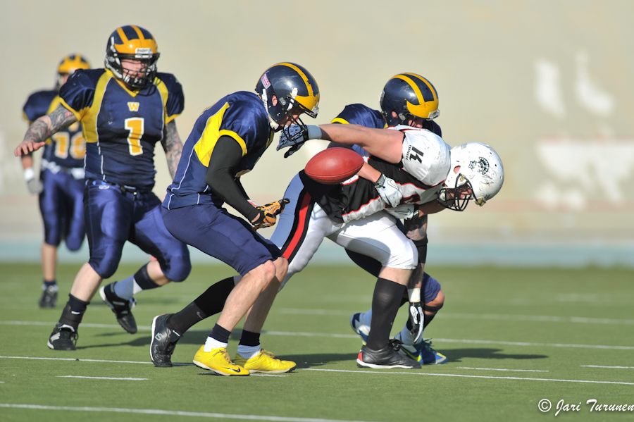 10.6.2012 - (Wolverines-Trojans)