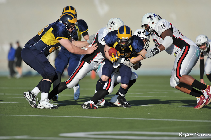 10.6.2012 - (Wolverines-Trojans)