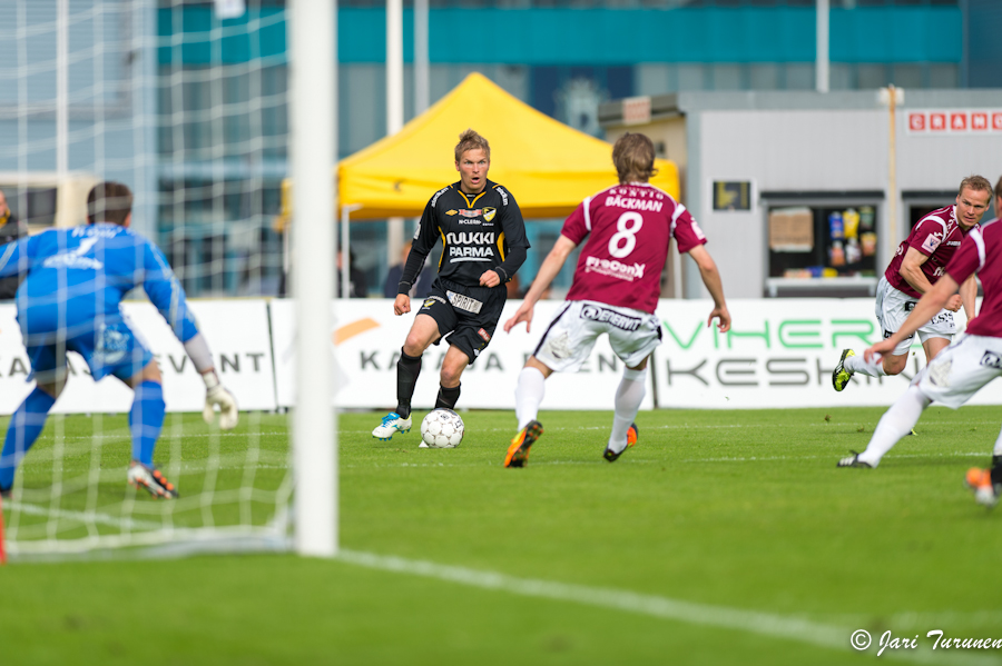 25.6.2012 - (FC Honka-FC Lahti)