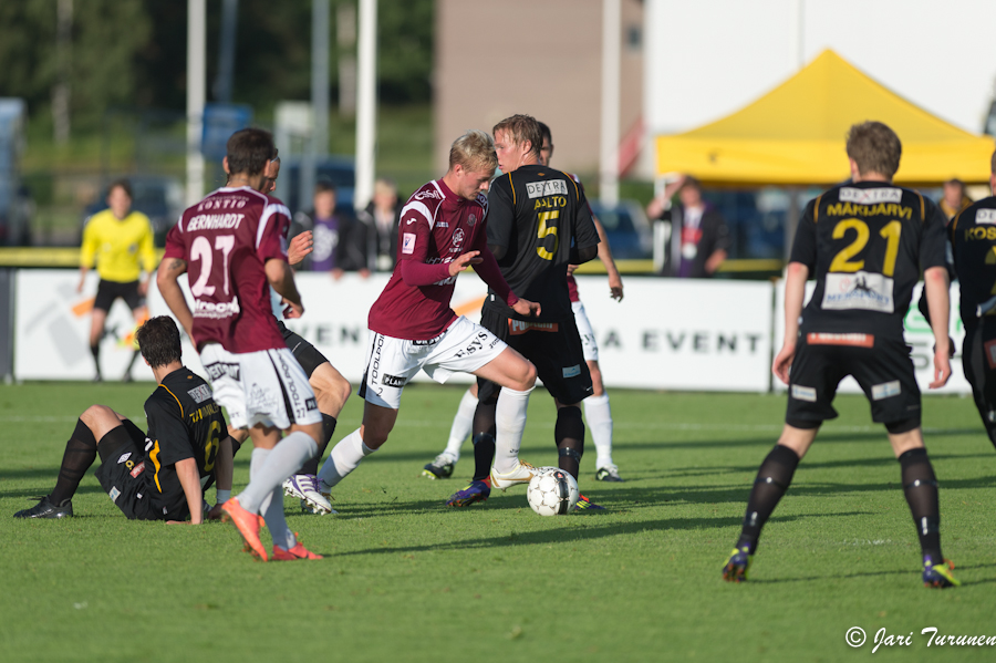 25.6.2012 - (FC Honka-FC Lahti)