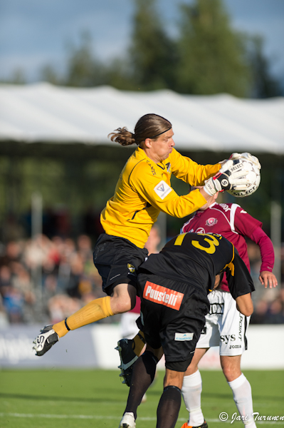 25.6.2012 - (FC Honka-FC Lahti)