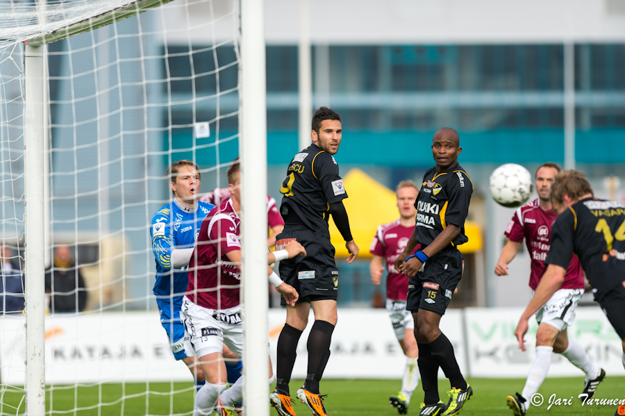 25.6.2012 - (FC Honka-FC Lahti)