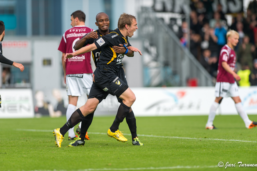 25.6.2012 - (FC Honka-FC Lahti)