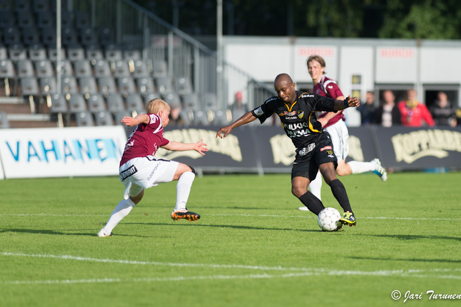 25.6.2012 - (FC Honka-FC Lahti)