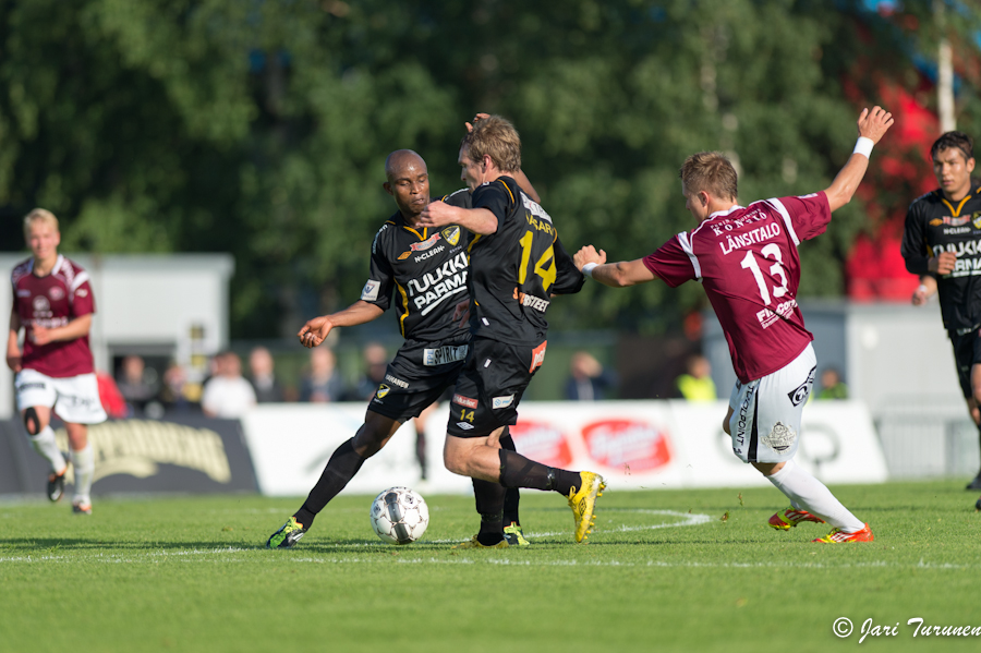 25.6.2012 - (FC Honka-FC Lahti)