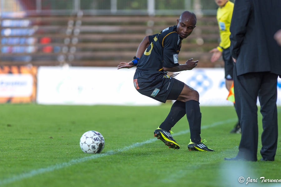 25.6.2012 - (FC Honka-FC Lahti)