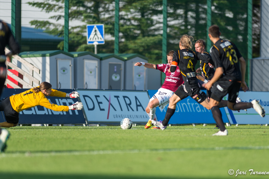 25.6.2012 - (FC Honka-FC Lahti)