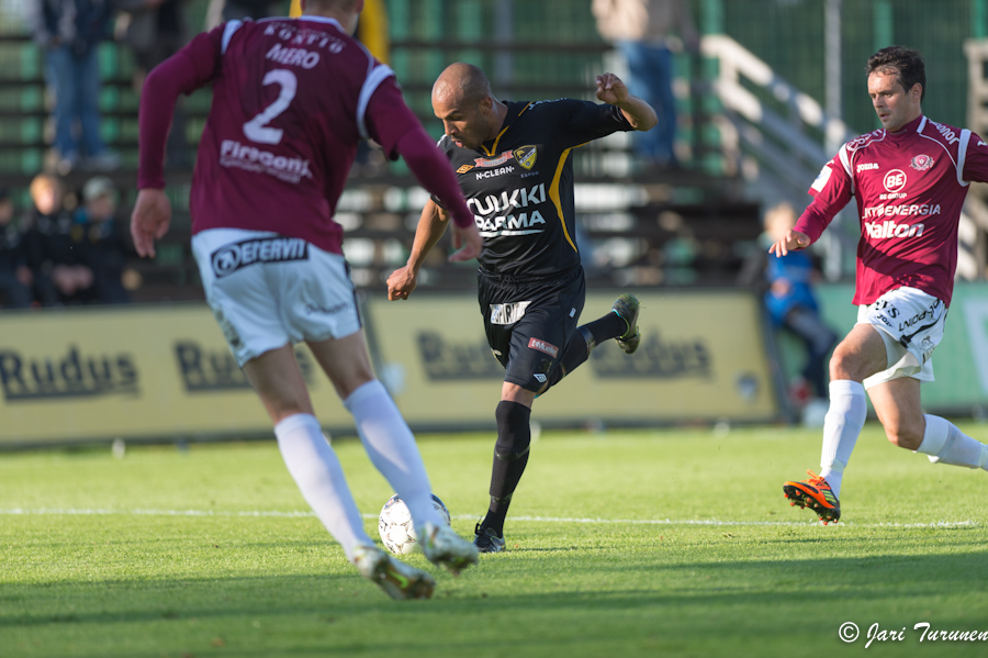 25.6.2012 - (FC Honka-FC Lahti)