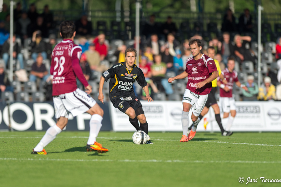 25.6.2012 - (FC Honka-FC Lahti)