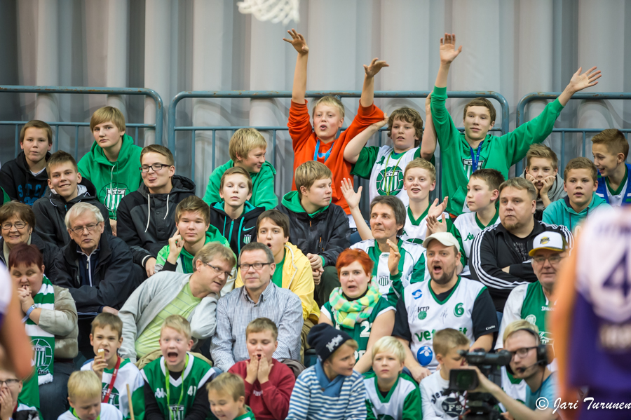 20.11.2013-(http://jat.kuvat.fi/kuvat/Koripallo/Team+TEHO+Sport+Kotka+-+Okapi+Aalstar)