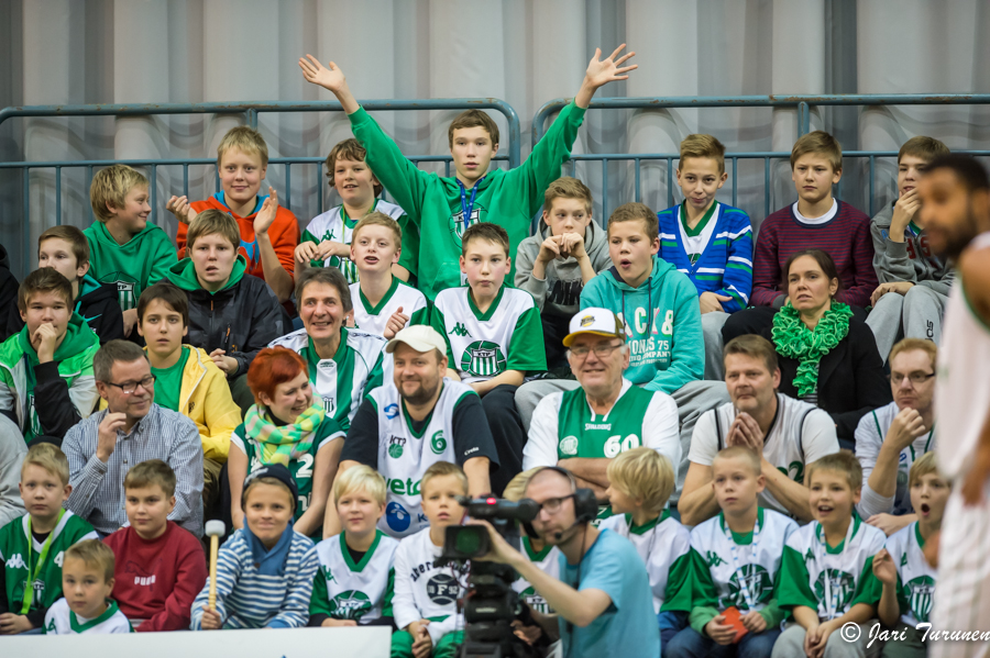 20.11.2013-(http://jat.kuvat.fi/kuvat/Koripallo/Team+TEHO+Sport+Kotka+-+Okapi+Aalstar)