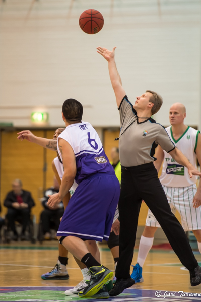 20.11.2013-(http://jat.kuvat.fi/kuvat/Koripallo/Team+TEHO+Sport+Kotka+-+Okapi+Aalstar)